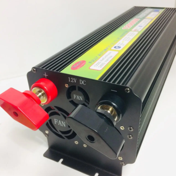 Перетворювач напруги Wimpex 12000Вт 12В–220В з LCD-дисплеєм та USB-портом - зображення 3