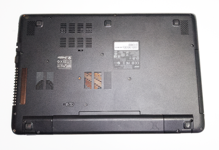 Ноутбук Acer Aspire V3-573G 15.6" 1366x768 i5 4210U 8Gb nVidia 840 2Gb , 120Gb SSD Refurbished - зображення 8