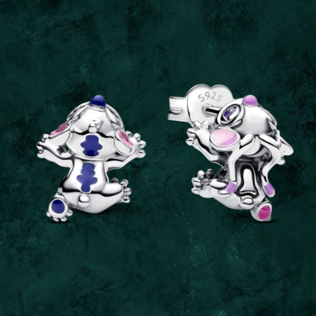 Срібні сережки "Стіч і Енджел" Ліло і Стіч Pandora (Пандора) 293741C01 - Фото 1 Срібні сережки "Стіч і Енджел" Ліло і Стіч Pandora (Пандора) 293741C01 - зображення 1