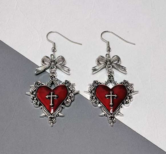 Серьги Fashion Jewerly сердечка с крестами и бантиками в готическом стиле, бижутерия серебристые (SVS) - изображение 2