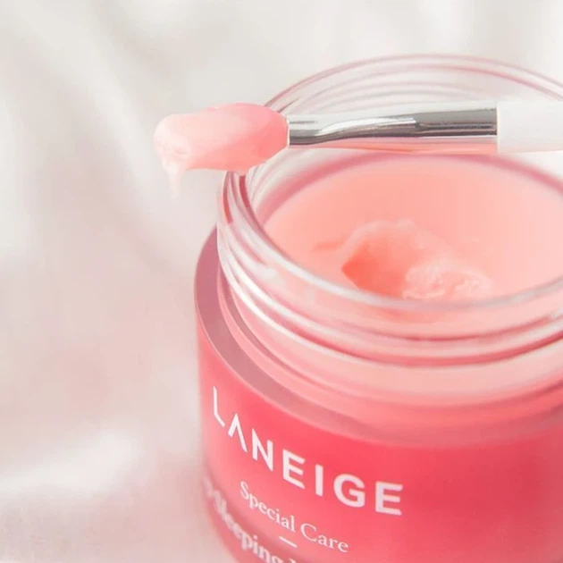 Нічна маска для губ Laneige Lip Sleeping Mask Berry, 20 г - Фото 3 Нічна маска для губ Laneige Lip Sleeping Mask Berry, 20 г - зображення 3