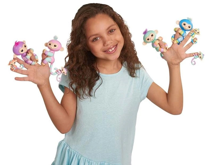 Интерактивная гламурная ручная обезьянка WowWee Fingerlings Эшли с мини-обезьянкой (W3540/3542) (771171135425) - Фото 6 Интерактивная гламурная ручная обезьянка WowWee Fingerlings Эшли с мини-обезьянкой (W3540/3542) (771171135425) - изображение 6