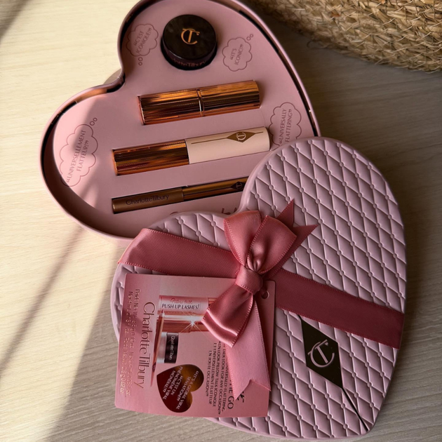Подарочный набор косметики Charlotte Tilbury Pillow Talk Icons On