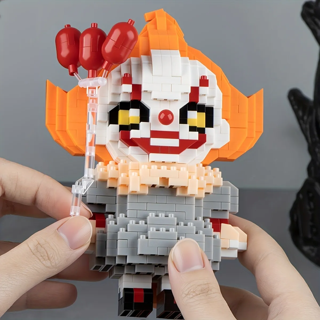 Конструктор фігурка Horror Icons Series Red Balloon Clown - Pennywise It Пеннівайз Воно - Фото 4 Конструктор фігурка Horror Icons Series Red Balloon Clown - Pennywise It Пеннівайз Воно - зображення 4