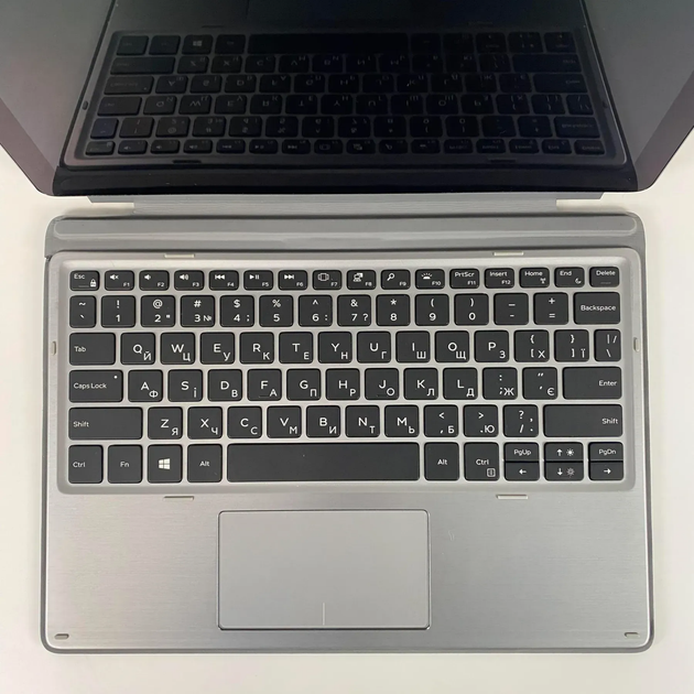Нетбук-трансформер Dell Latitude 7210 / 12.3" (1920x1080) IPS Touch / Intel Core i5-10310U (4 (8) ядра по 1.7 - 4.4 GHz) / 8 GB DDR3 / 256 GB SSD / Intel UHD Graphics / WebCam б/у - Фото 3 Нетбук-трансформер Dell Latitude 7210 / 12.3" (1920x1080) IPS Touch / Intel Core i5-10310U (4 (8) ядра по 1.7 - 4.4 GHz) / 8 GB DDR3 / 256 GB SSD / Intel UHD Graphics / WebCam б/у - изображение 3