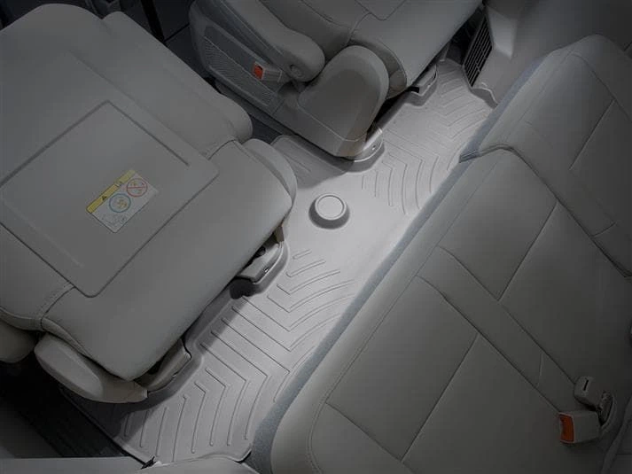 Килимки Weathertech Grey для Chrysler Town & Country (mkV); Dodge Grand Caravan (mkV); Volkswagen Routan (mkI) 2007-2020 (2 ряд - 2 місця)(3 ряд) (WT 461413) - Фото 2 Килимки Weathertech Grey для Chrysler Town & Country (mkV); Dodge Grand Caravan (mkV); Volkswagen Routan (mkI) 2007-2020 (2 ряд - 2 місця)(3 ряд) (WT 461413) - изображение 2