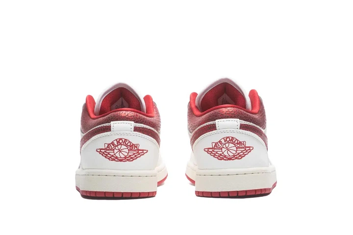 Кроссовки женские Jordan Air 1 Low Se 37.5 Красно-белый HJ9338-106 - изображение 4