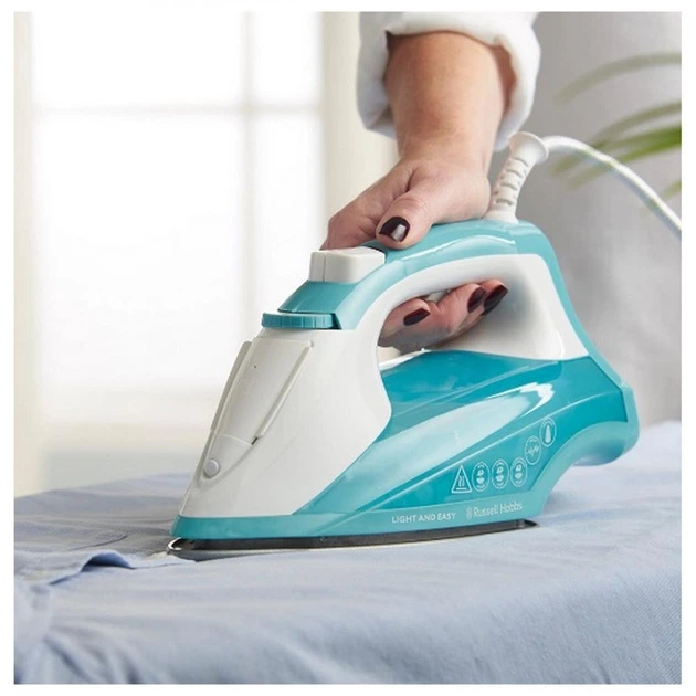 Утюг с паром Russell Hobbs Light & Easy Iron 26470-56 - Фото 8 Утюг с паром Russell Hobbs Light & Easy Iron 26470-56 - изображение 8