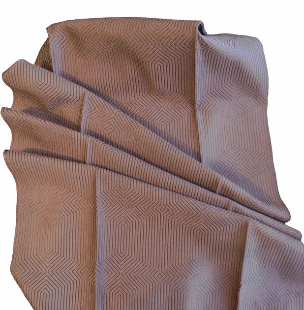 Штора Bella 150×250 см жаккардовая коричневая на тесьме с геометрическим рельефным узором для спальни и гостиной - Фото 3 Штора Bella 150×250 см жаккардовая коричневая на тесьме с геометрическим рельефным узором для спальни и гостиной - изображение 3