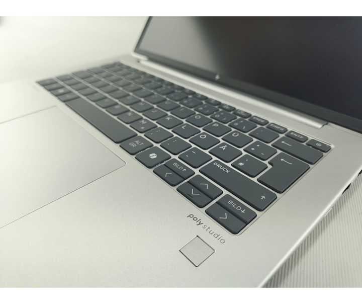 Ультрабук HP EliteBook 640 G11 / 14" (1920x1080) IPS / Intel Core Ultra 5 135U (12 (14) ядер по 0.7 - 4.4 GHz) / 16 GB DDR5 / 240 GB SSD / Intel Graphics / WebCam б/у - Фото 3 Ультрабук HP EliteBook 640 G11 / 14" (1920x1080) IPS / Intel Core Ultra 5 135U (12 (14) ядер по 0.7 - 4.4 GHz) / 16 GB DDR5 / 240 GB SSD / Intel Graphics / WebCam б/у - изображение 3