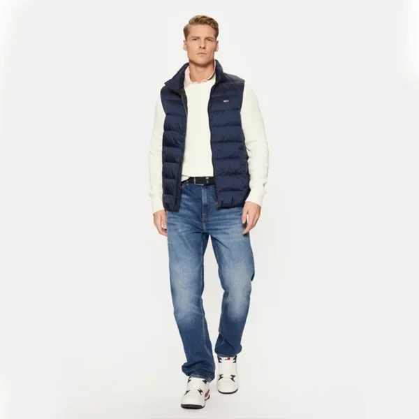 Пухова безрукавка Tommy Jeans XL (DM0DM20663) - Фото 2 Пухова безрукавка Tommy Jeans XL (DM0DM20663) - изображение 2