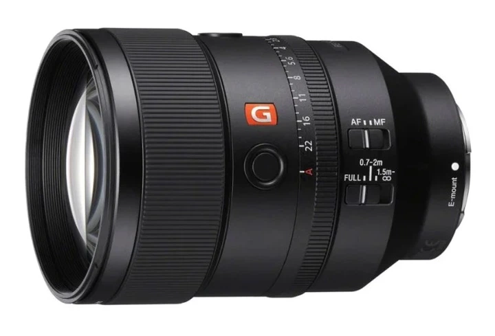 Об'єктив Sony FE 135mm F1.8 GM (SEL135F18GM) Black - Фото 1 Об'єктив Sony FE 135mm F1.8 GM (SEL135F18GM) Black - зображення 1