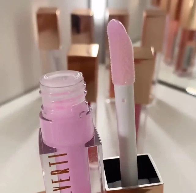 Блеск для губ Plumping Intense Lipgloss NP800 002 Cotton Candy 4 мл - изображение 3