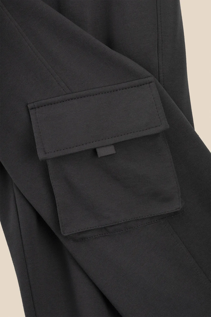 Спортивні штани однотонні для хлопчика LAWA BBC02322 164 см Графітовий shop (2000999456916) - Фото 4 Спортивні штани однотонні для хлопчика LAWA BBC02322 164 см Графітовий shop (2000999456916) - зображення 4