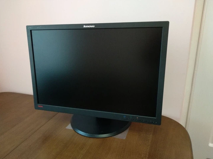 Монітор Lenovo ThinkVision LT2452pwC / 24