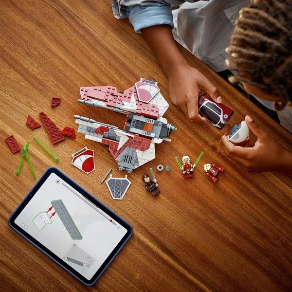 Конструктор LEGO Star Wars Джедайський перехоплювач Асоки 290 деталей (75401) - Фото 9 Конструктор LEGO Star Wars Джедайський перехоплювач Асоки 290 деталей (75401) - изображение 9