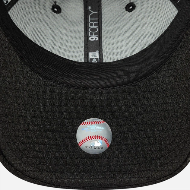 Кепка New Era Flawless Mesh 940 Nyy 60691114 One Size Чорна (198759588341) - зображення 5