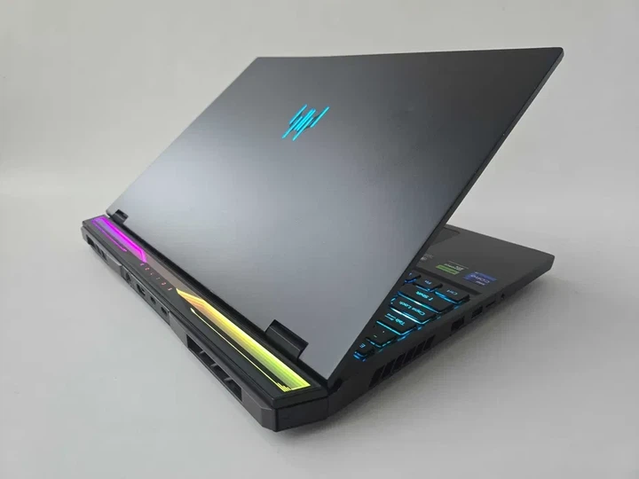 Ноутбук Predator Helios 16 (2024) I9 14900HX/RTX 4080/RAM 32GB/1TB/QHD+ 240Hz Б\В - Б/У - Фото 6 Ноутбук Predator Helios 16 (2024) I9 14900HX/RTX 4080/RAM 32GB/1TB/QHD+ 240Hz Б\В - Б/У - изображение 6