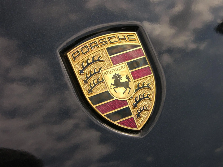Емблема PORSHE (Порше) 68 мм 52 мм золото знак шильдик на капот багажник 99655921101 - изображение 3