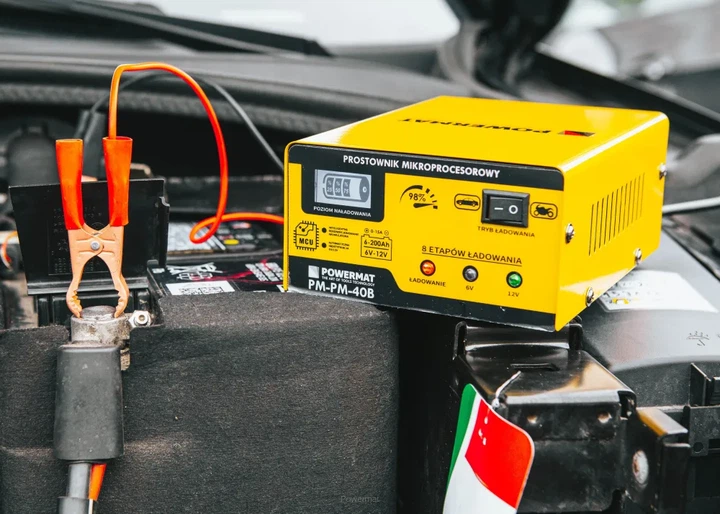 Мікропроцесорний зарядний пристрій Powermat PM-PM-40 B 6/12В для акумуляторів - зображення 2