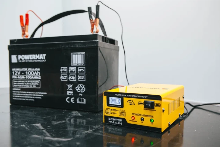 Мікропроцесорний зарядний пристрій Powermat PM-PM-40 B 6/12В для акумуляторів - зображення 4