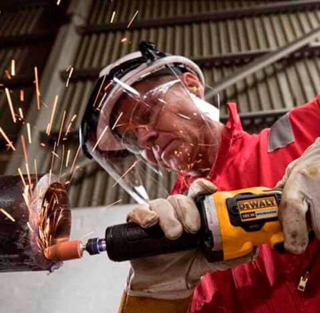 Акумуляторна прямошліфувальна машина DeWALT DCG426P2, 2 акб 18V 5.0Ah, з/у, валіза (DCG426P2) - Фото 4 Акумуляторна прямошліфувальна машина DeWALT DCG426P2, 2 акб 18V 5.0Ah, з/у, валіза (DCG426P2) - зображення 4