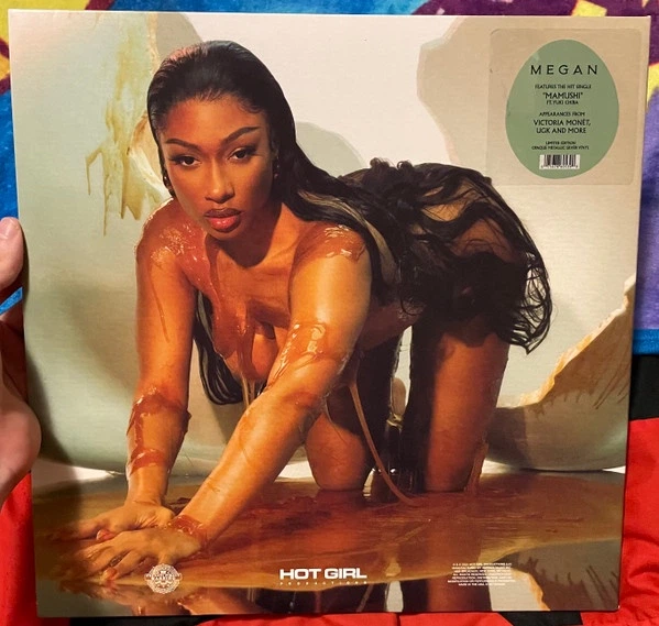 Megan Thee Stallion - Megan (2 пластинки, Непрозрачный, Металлический цвет, Серебристый, Альбом, Лимитированое) - Фото 2 Megan Thee Stallion - Megan (2 пластинки, Непрозрачный, Металлический цвет, Серебристый, Альбом, Лимитированое) - изображение 2