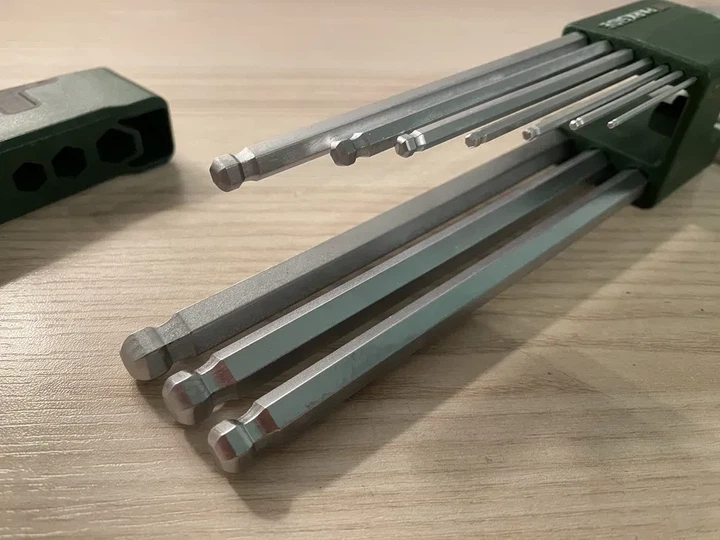 Набір шестигранних ключів з 11 штук з Т-подібною ручкою Torx Parkside® у пластиковому футлярі Торцеві ключі - зображення 7
