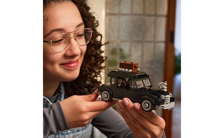 Конструктор LEGO Маєток Мортисії 1002 деталей (76786) - изображение 7
