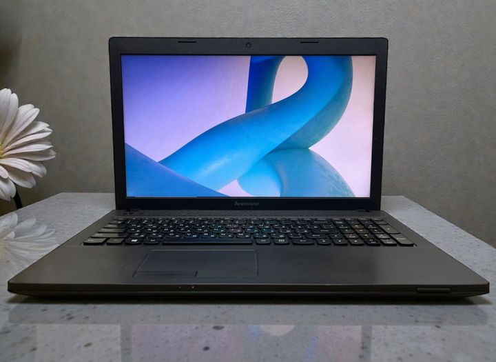 Ноутбук Б-класс Lenovo G500 / 15.6" (1366x768) TN / Intel Celeron 1005M (2 ядра по 1.9 GHz) / 8 GB DDR3 / 128 GB SSD / Intel HD Graphics / WebCam б/у - изображение 2