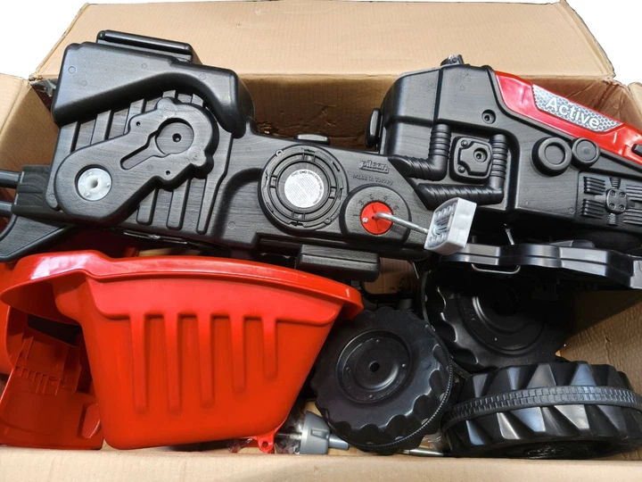 Трактор на педалях Woopie Farmer GoTrac Maxi Plus з причепом Червоний (5904326941625) (955555913351456) - Уцінка - зображення 2