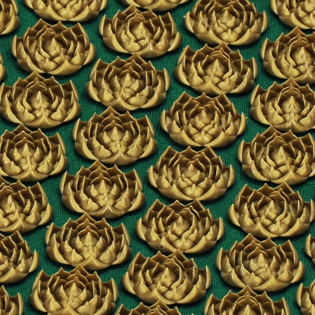 Mata zdrowotna do akupresury Springos FA0154 z kolcami z poduszką 65 x 40 cm Zielono-złota (5907719490205) - obraz 5