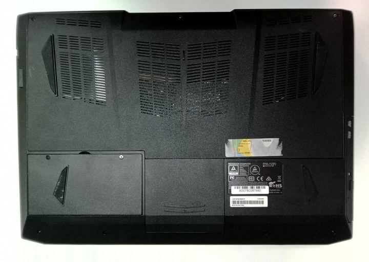Ігровий ноутбук PC Laptops 17RD1 17.3'' FullHD, i7 6700HQ, 16GB DDR4, 256 SSD Refurbished - изображение 6