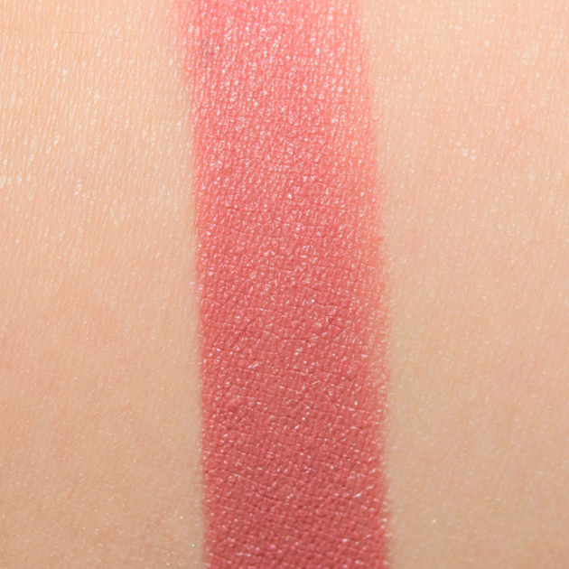 Помада матовая Charlotte Tilbury Matte Revolution Pillow Talk 3.5 г - Фото 3 Помада матовая Charlotte Tilbury Matte Revolution Pillow Talk 3.5 г - изображение 3