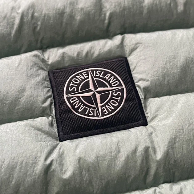 Stone Island Ripstop Nylon Down Jacket Vest - Sage (S) 7715G0224 V0055 - Фото 4 Stone Island Ripstop Nylon Down Jacket Vest - Sage (S) 7715G0224 V0055 - изображение 4