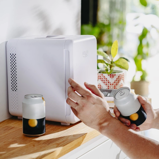 Туристичний міні-холодильник Adler AD 8084 Peltiera 4 л Білий (5905575908728) - зображення 16