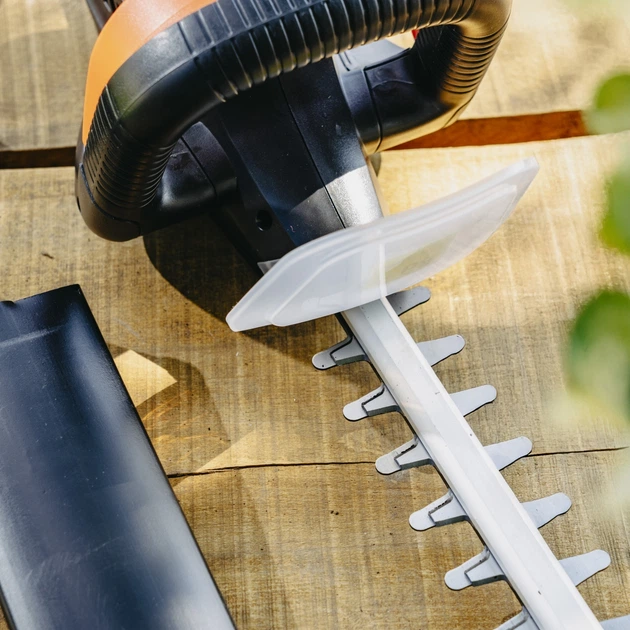 Nożyce elektryczne do żywopłotu Adler AD 6814 61 cm (5905575909800) - obraz 18