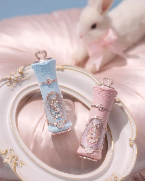 Кремова помада від Flower Knows Bunny Garden Cloud Lip Cream (B05 Ballet Bunny) - изображение 6