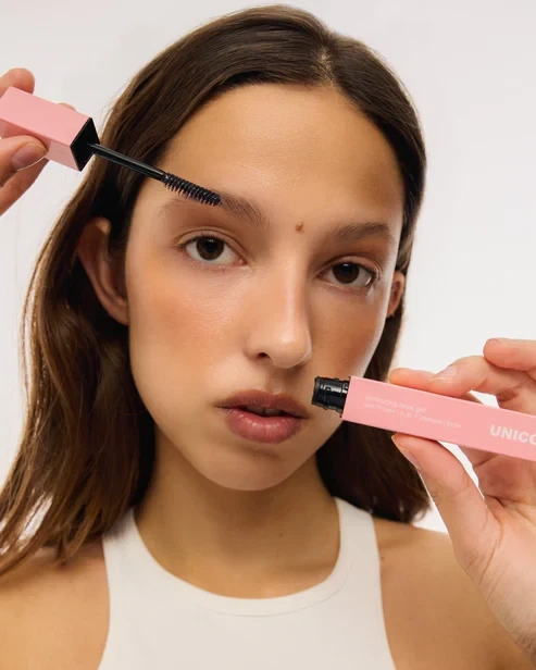 Стойкий прозрачный гель-скульптор Unico Brow Gel Sculpt & Care, 10 гр - изображение 6