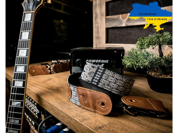 Персоналізований ремінь для гітари та укулеле Felard з тканини гобелен з відділенням для медіаторів та перехідником для акустики з рудої шкіри( g.s.p. 17.1 Sky Diamond) - изображение 5