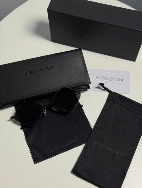 Сонцезахисні окуляри унісекс Saint Laurent SL 302 LISA 002 Black - зображення 4