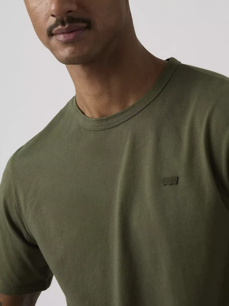Футболка бавовняна довга чоловіча Levi`s Ng Essential Tee 005GZ-0011 L Хакі (5401187816357) - зображення 4