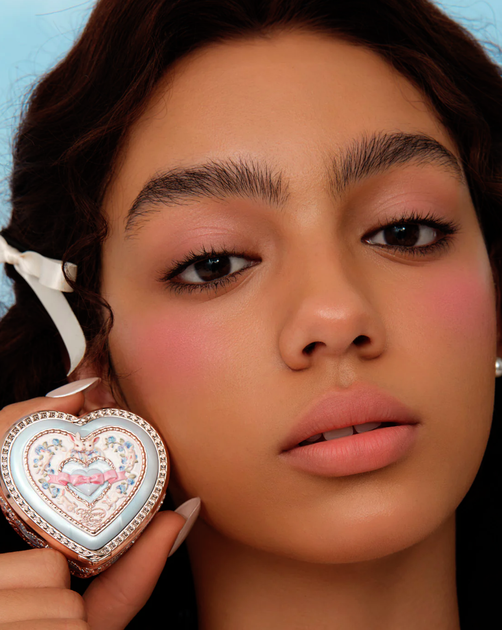 Румяна Flower Knows (Флавер Ноуз) Bunny Garden Embossed Blush - 5 g. - S02 Berry Bunny - изображение 5