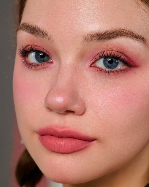 Палетка для макияжа Flower Knows (Флавер Ноуз) Strawberry Cupid Makeup Palette тени/румяна/хайлайтер - 02 Strawberry Cassis - 14 г - изображение 6
