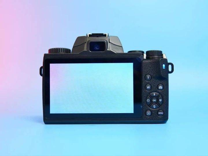 Цифровой фотоаппарат CCN 64Мп с видео 4K 30fps, 16X зумом и Wi-Fi - изображение 2