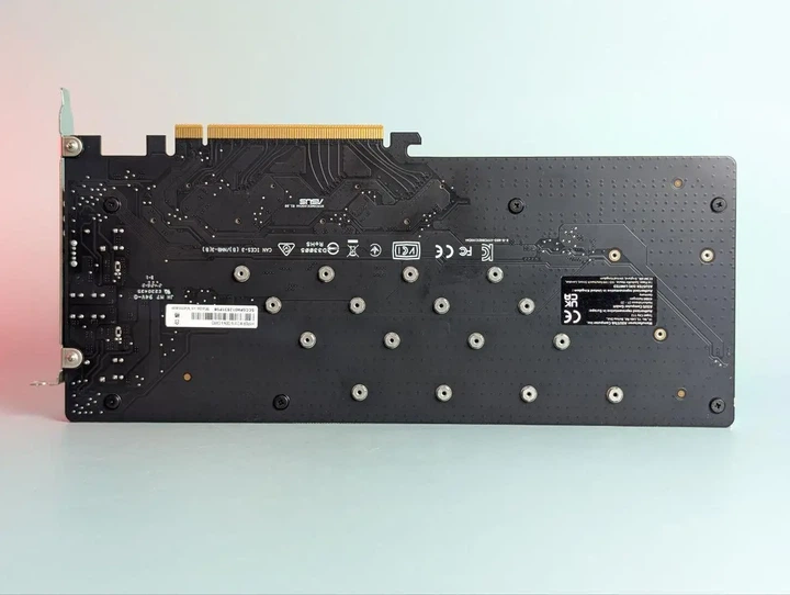 Плата-адаптер Asus PCIe Hyper M.2 X16 PCIe 4.0 X4 Expansion Card GEN 4 — 256 Gbps - зображення 5