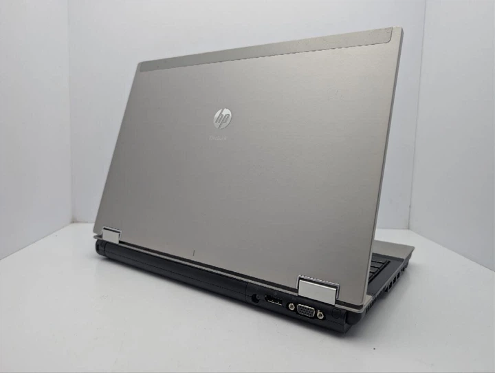 Ноутбук HP EliteBook 8440p / 14" (1366x768) TN / Intel Core i5-520M (2 (4) ядра по 2,4 - 2,93 ГГц) / 8 ГБ DDR3 / 320 ГБ HDD / Intel HD Graphics / WebCam / DVD-ROM / АКБ не держит заряд б/у - Фото 8 Ноутбук HP EliteBook 8440p / 14" (1366x768) TN / Intel Core i5-520M (2 (4) ядра по 2,4 - 2,93 ГГц) / 8 ГБ DDR3 / 320 ГБ HDD / Intel HD Graphics / WebCam / DVD-ROM / АКБ не держит заряд б/у - изображение 8