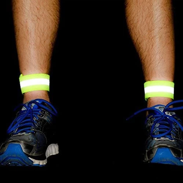 Светоотражающая повязка HRT Reflective Arm Band Bike Running Velcro 4 cm Yellow (9111201933552) - Фото 4 Светоотражающая повязка HRT Reflective Arm Band Bike Running Velcro 4 cm Yellow (9111201933552) - изображение 4