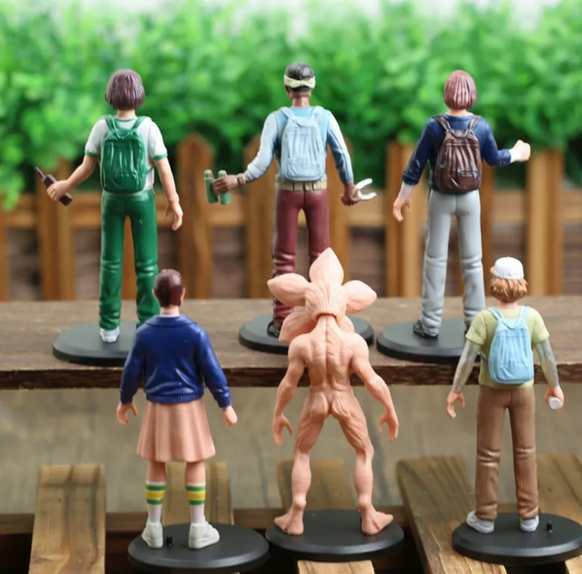 Набор игровых фигурок 6 ШТ герои из сериала Странные дела Stranger Things в полный рост, высота 11-12 см на подставках (SVS) - изображение 3