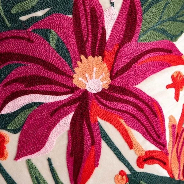 Наволочка Homla Sonal з вишитим тропічним візерунком 45x45 см (5906496768958) - зображення 3